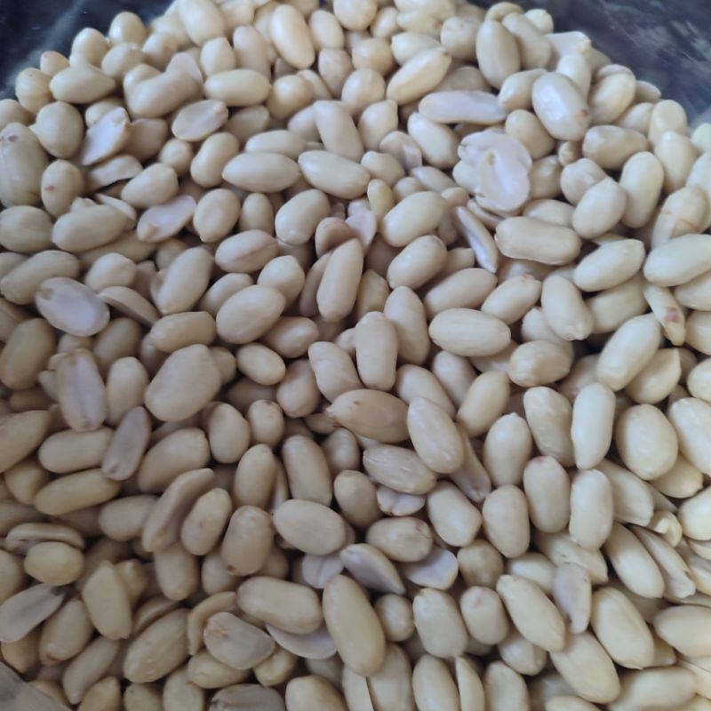 

Kacang Tanah Kupas repack 500 Gram