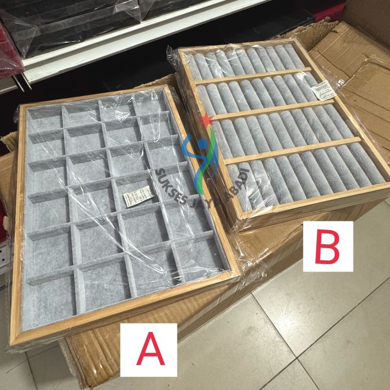 Tempat Aksesoris / Tempat Perhiasan / Tempat Cincin Kalung Gelang / Display Cincin Kalung Gelang / R