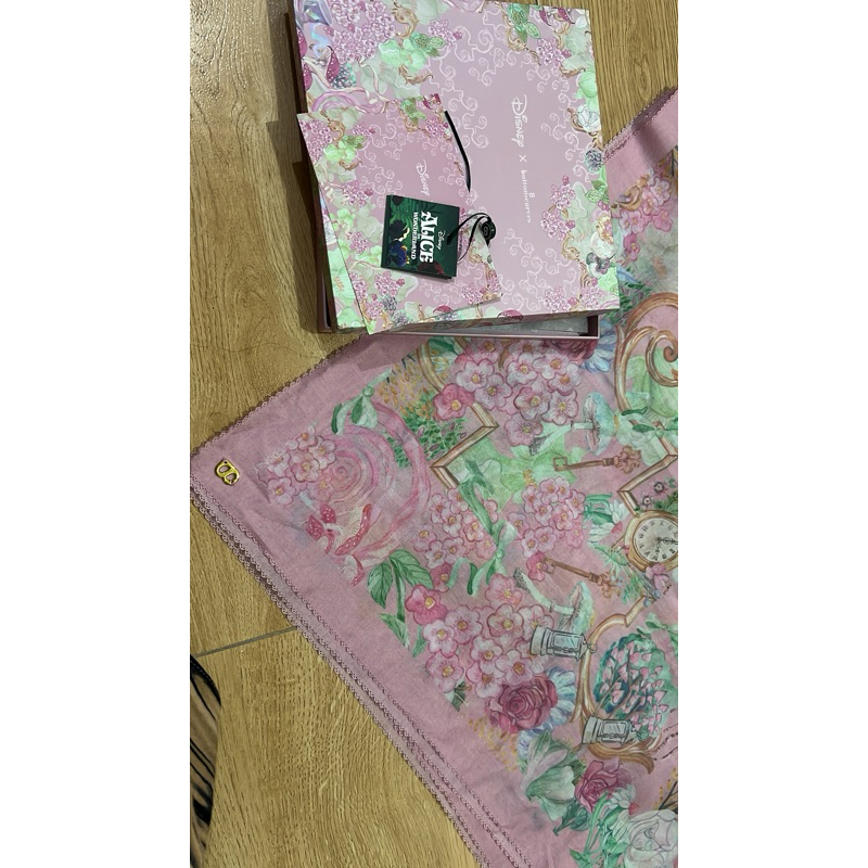 BUTTONSCARVES PRELOVED WONDERLAND PINK NECTAR, MERMAID 2, TDP MILKTEA, CHAIN 1 DEEP BLUE DAN MAJESTY