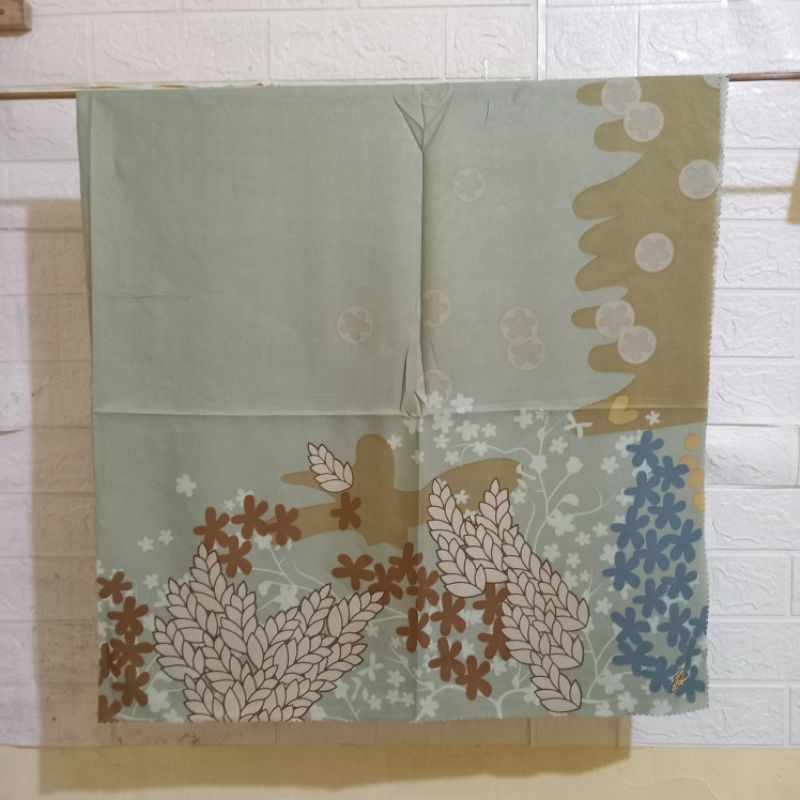 KERUDUNG SEGI EMPAT MOTIF SYAR'I