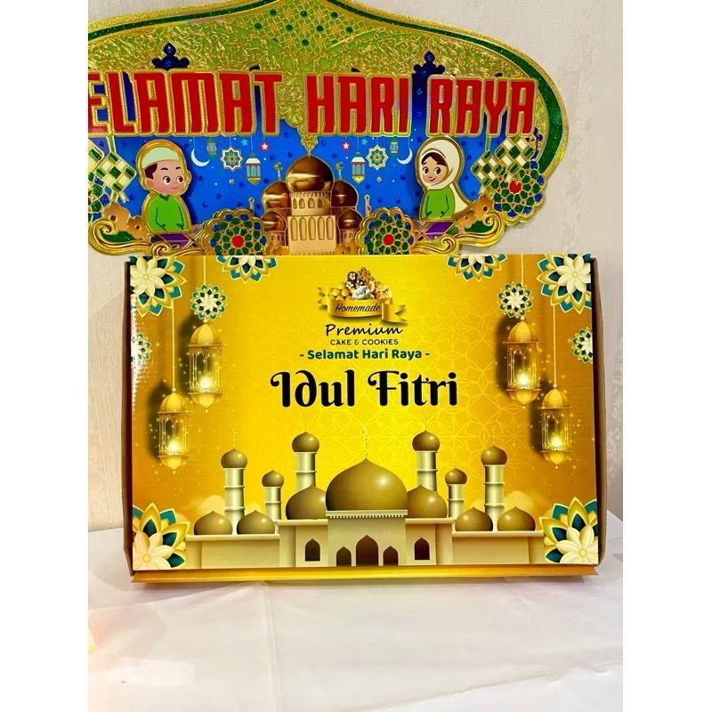

BOX HAMPERS LEBARAN BOX KUE LEBARAN / BOX KUE ISI 6 TOPLES 250 GRAM