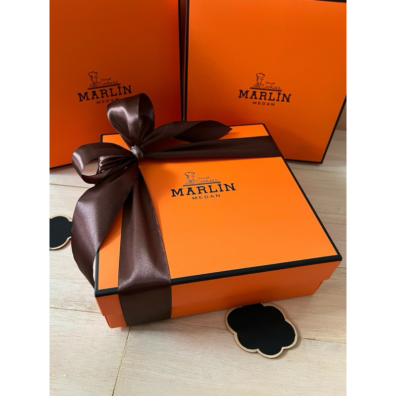

Hampers Kue Kering Idul Fitri Lebaran eid mubarak Medan Home Made terbaru 2025 design unik hampers murah hampers enak hampers premium hampers cantik hantaran lebaran kotak bagus kue bangkit kue nastar kue skipy kue cornflakes