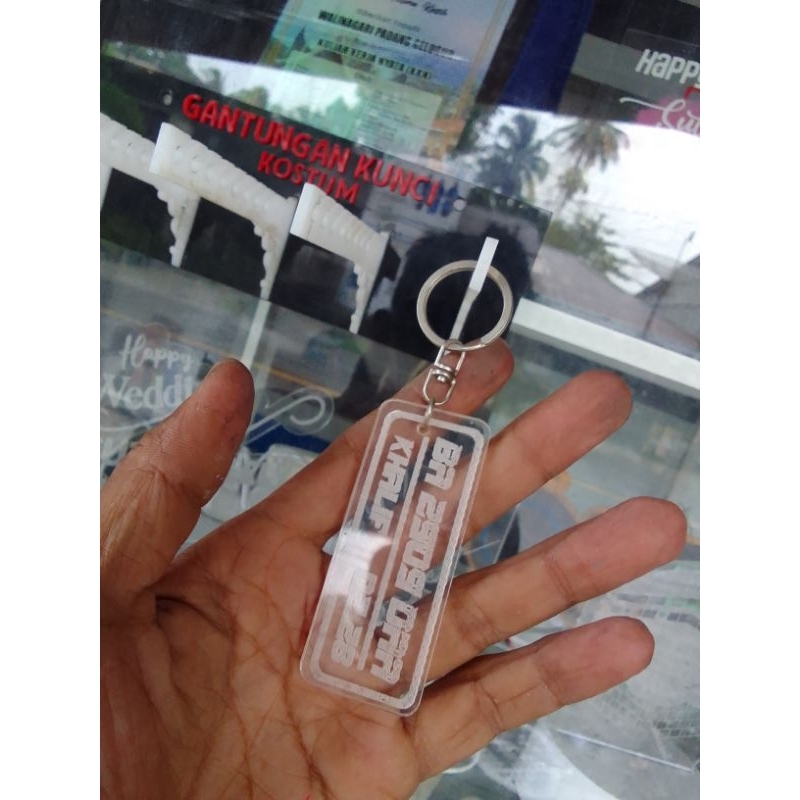 

GANTUNGAN KUNCI AKRILIK Nama