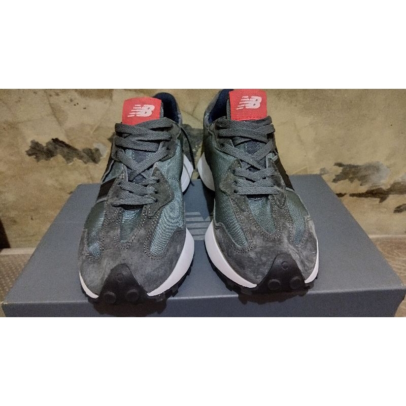 NEW BALANCE 327