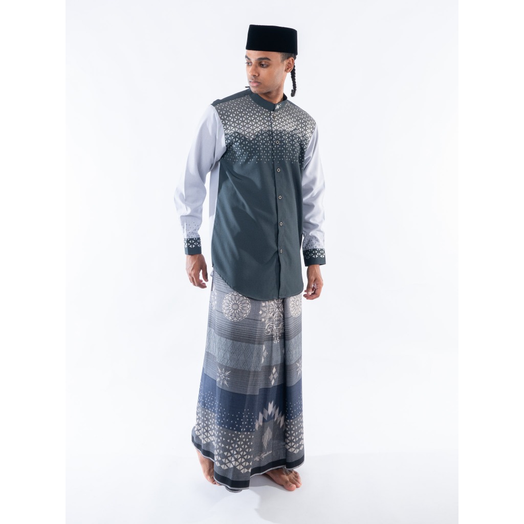 KAMILIANO SARUNG PRIA GOLD 133 - BLUE