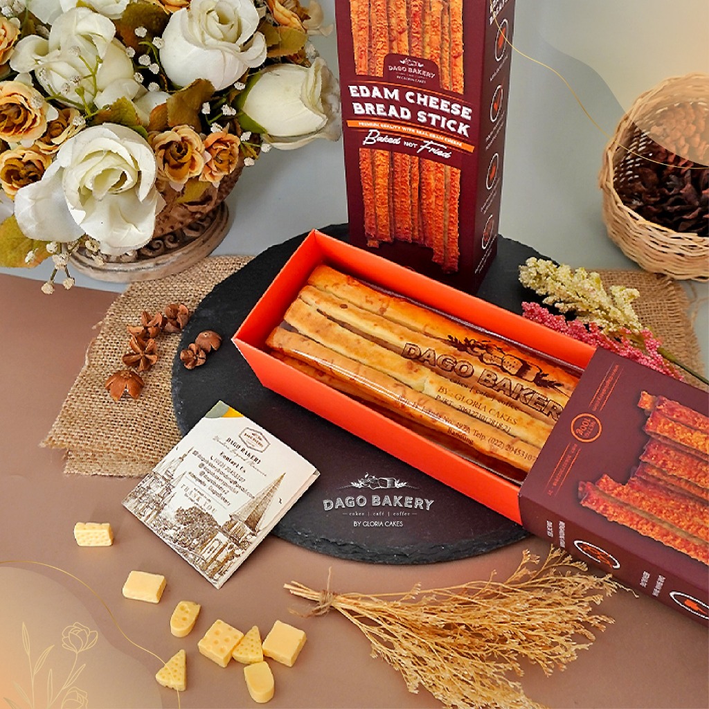 

RK12 Edam Cheese Bread by Dago Bakery