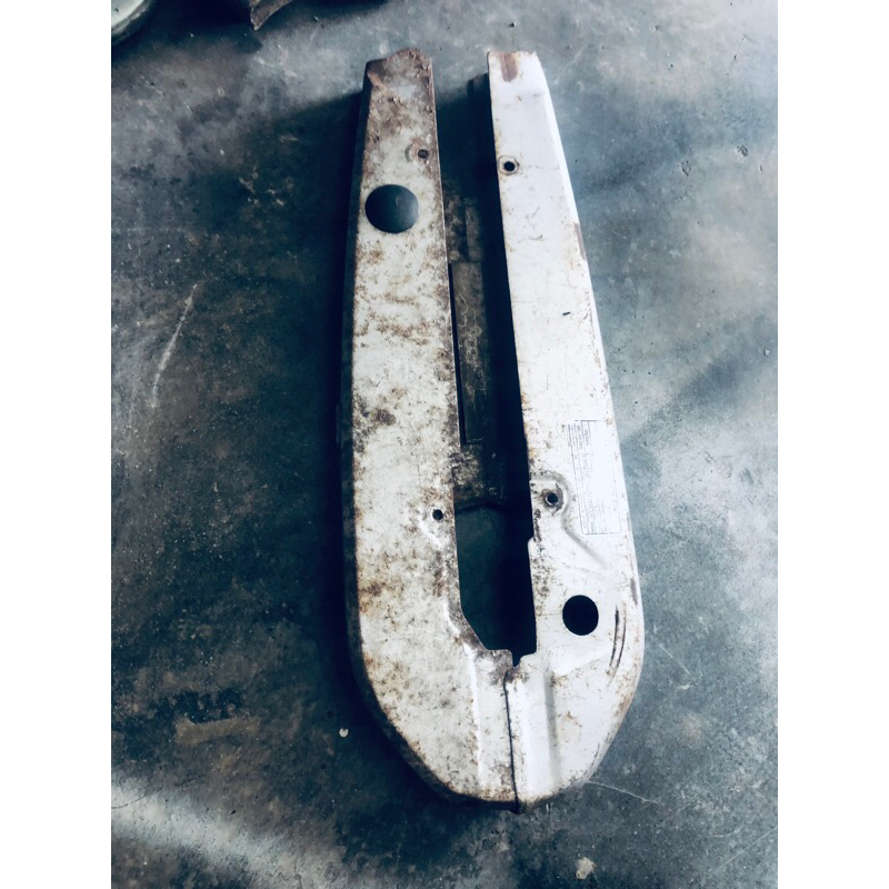 katengka tutup rantai Suzuki Tornado original