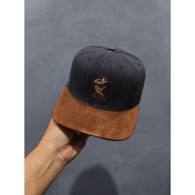 Topi Snapback Vtg Tazmania Warner Bros