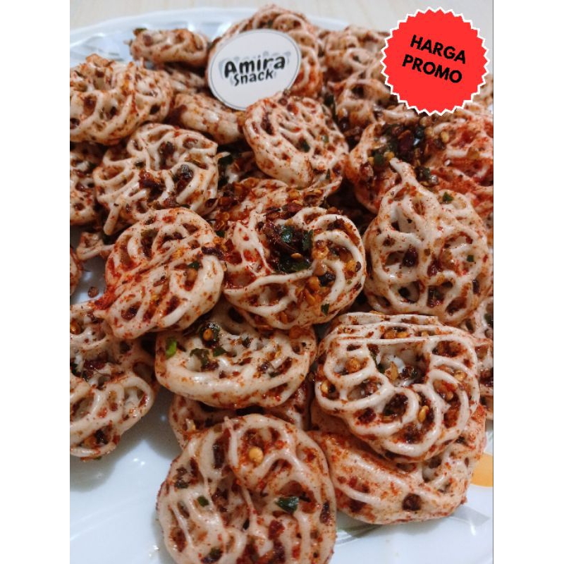 

Seblak kering kerupuk Rafael pedas extra daun jeruk by Amira Snack Food Cemilan pedas Camilan Snacks Makanan ringan