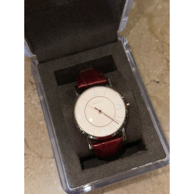 preloved jam tangan DKNY