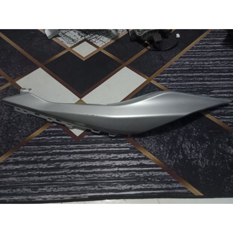 1 set Cover body belakang kanan kiri aerox old