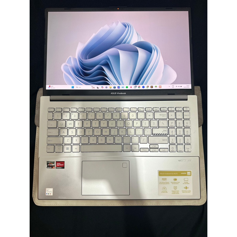 ASUS VIVOBOOK OLED 15