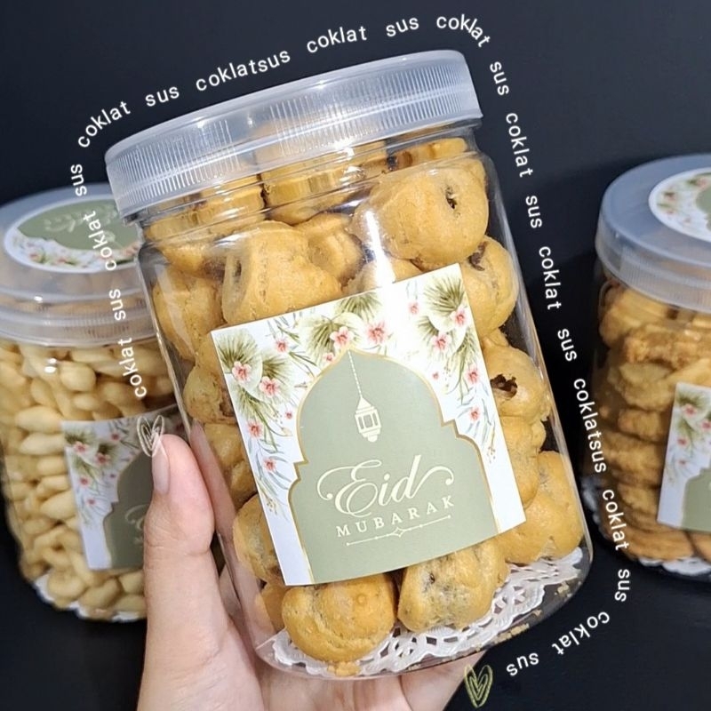 

Hampers Kue Satuan | Paket Damaskus (Sus coklat / kacang mayasi) | Hampers Lebaran Murah Berkualitas