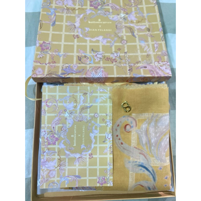 Preloved Jilbab segiempat Buttonscarves ori & box