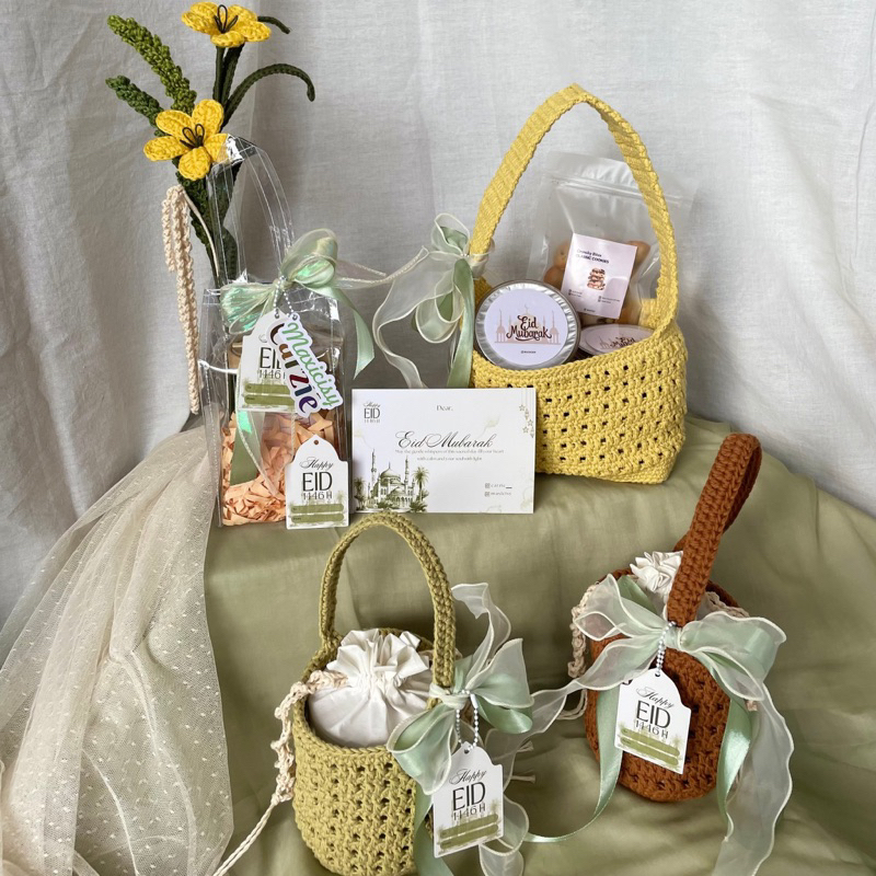 

Hampers Lebaran | Ied Hampers | Raya Hampers | Kue Kering| Tas Rajut | Gift Ramadhan