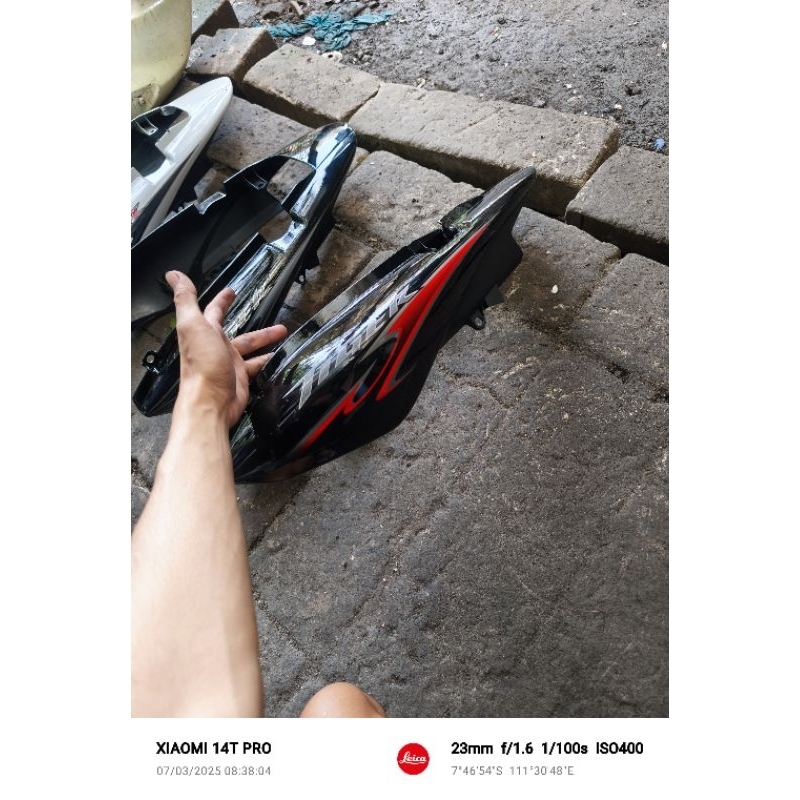 body blk tiger revo atau kempolan belakang tiger revo hitam 2013 atau body belakang tirev 2013 hitam