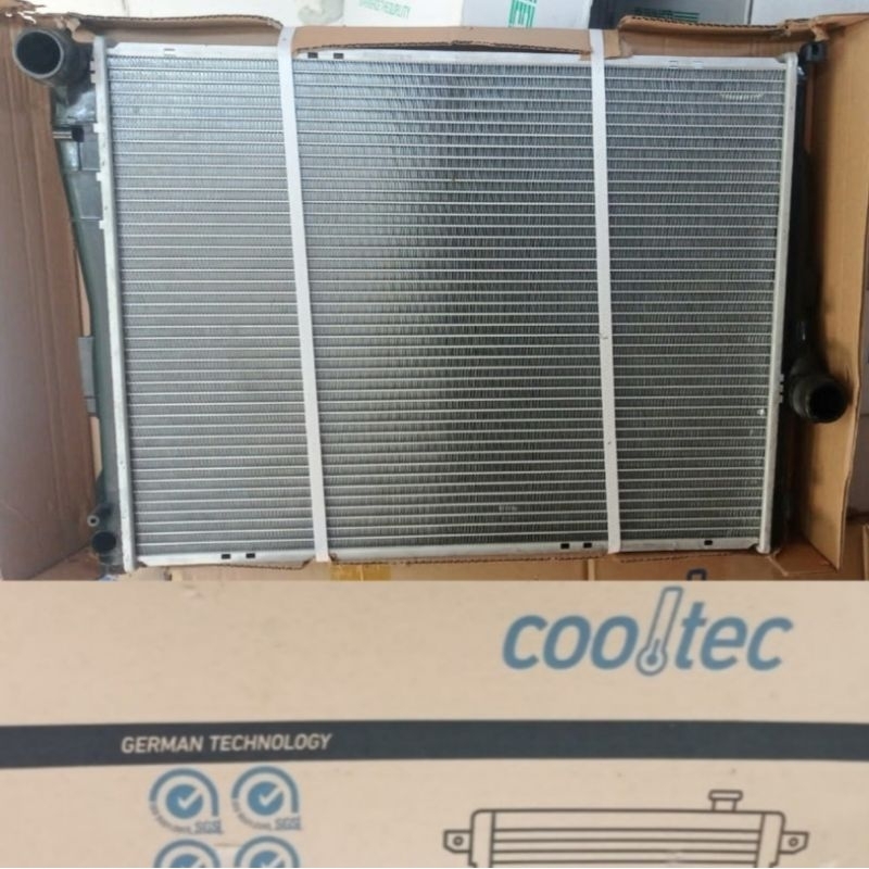 Radiator BMW E46 320i 323i 325i 328i 330i Cooltec Jerman