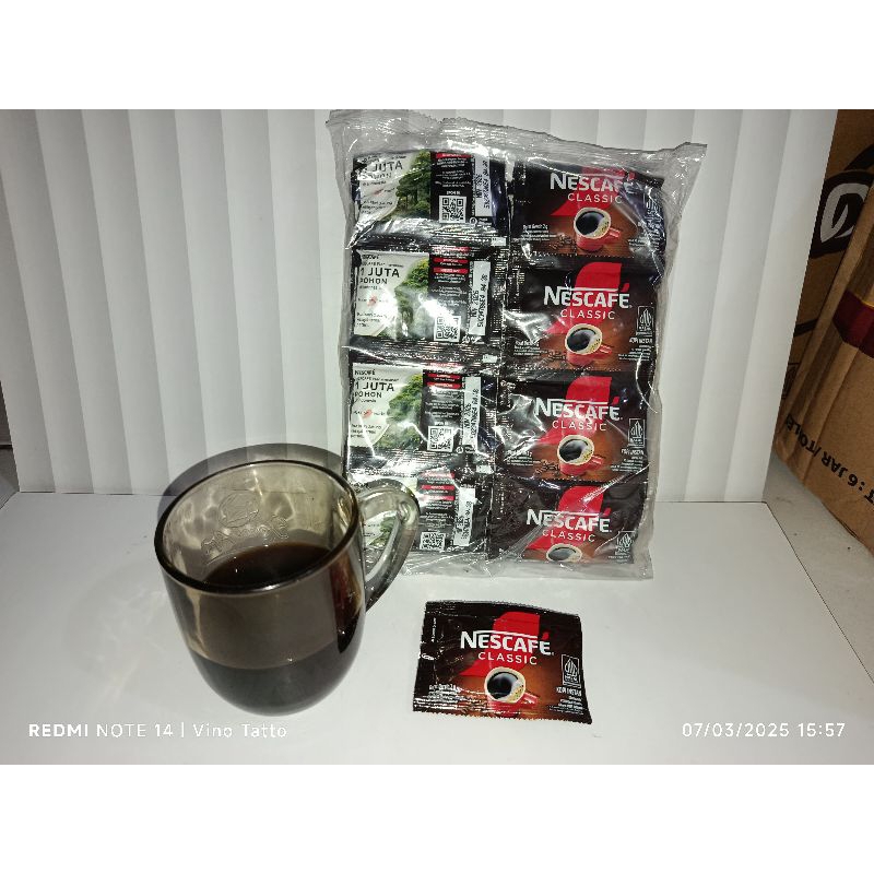 

NESCAFE CLASSIC HITAM KOPI INSTAN 2G SACHET (10) x 6 (FREE BUBBLE WRAP)