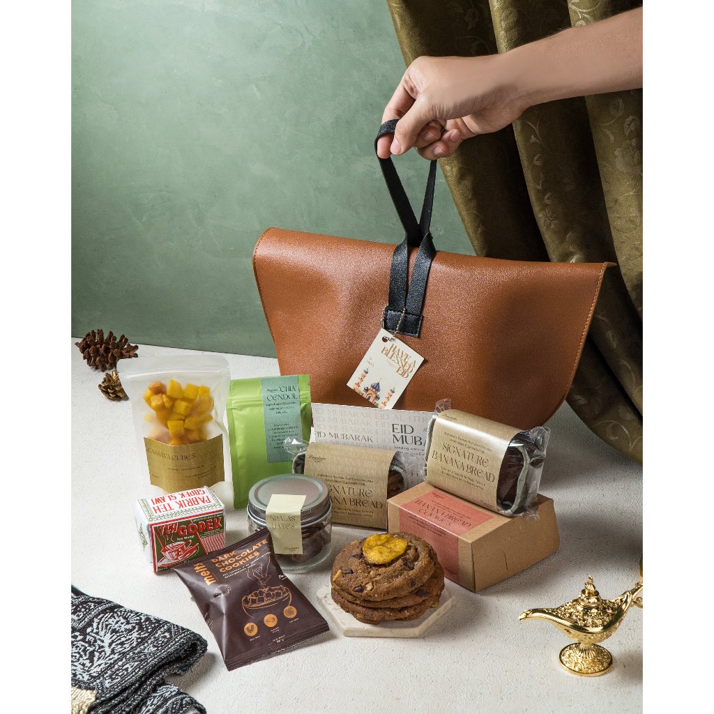 

DRESTHA / Banabakes Lebaran Hampers 2025 / Parcel Idul Fitri