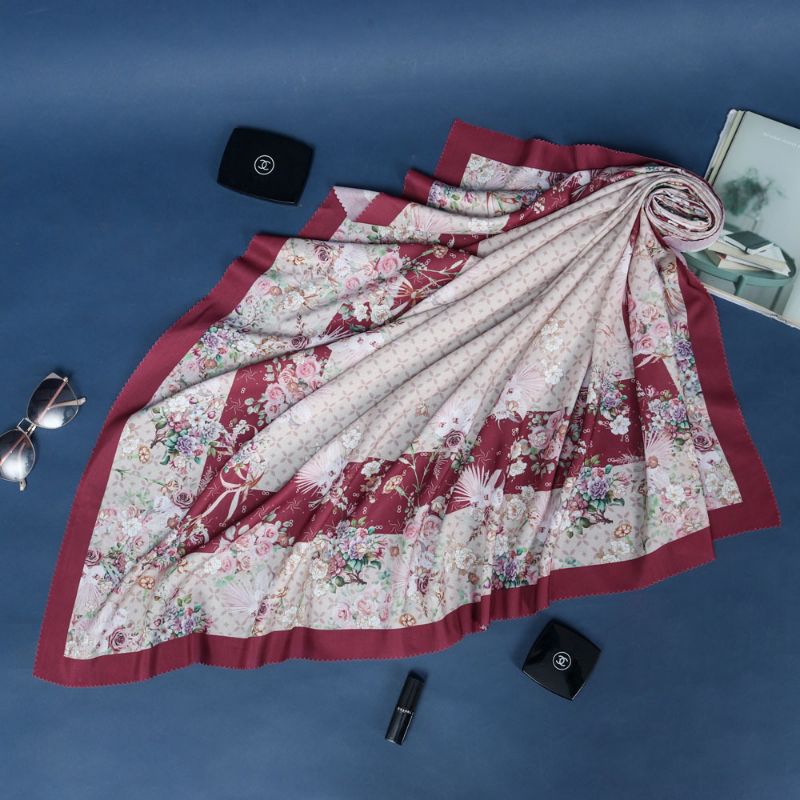 hijab segiempat motif 115 x 115 premium