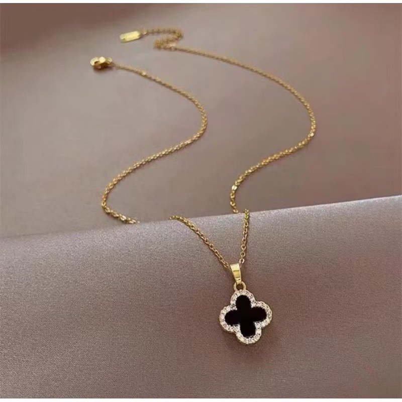 KALUNG TITANIUM CEROV RANTAI HITAM PUTIH KALUNG WANITA KOREA TERBARU