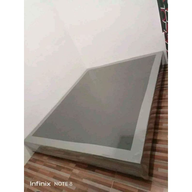 dipan tanpa sandaran ( tinggi dipan 30 cm, tinggi kaki kaki 9 cm )