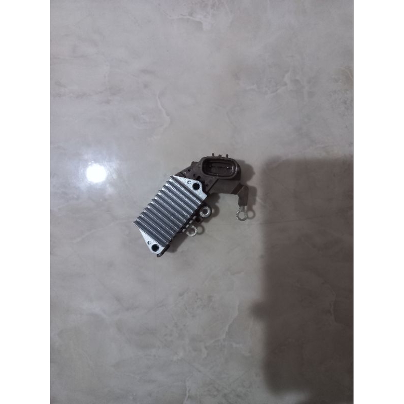 ic alternator/ic regulator toyota corona absolute