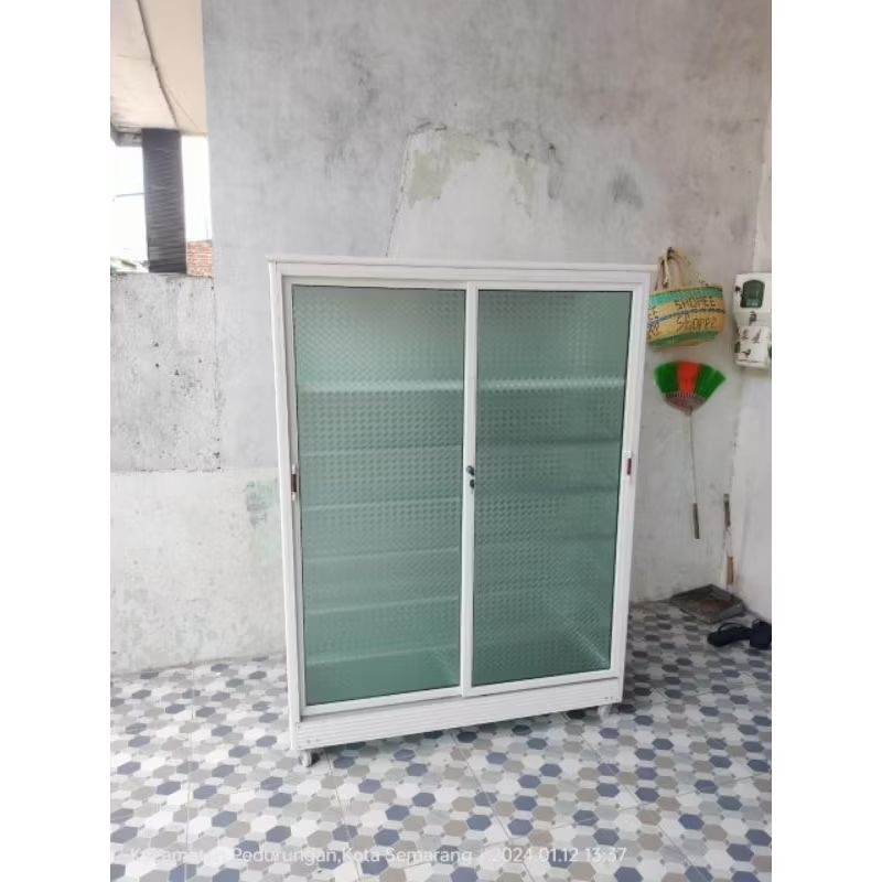 Rak sepatu helm pintu sleding (Hanya Semarang)