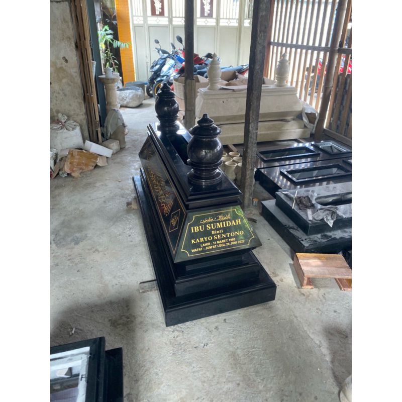 Kijing Makam Full Batu Granit Ukiran