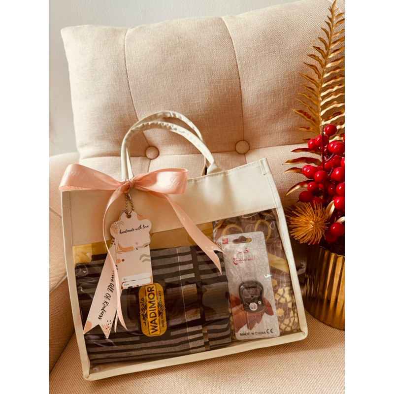 

Hampers sarung sajadah premium | lebaran | hadiah | nikahan | ulang tahun | wisuda | hampers cowok