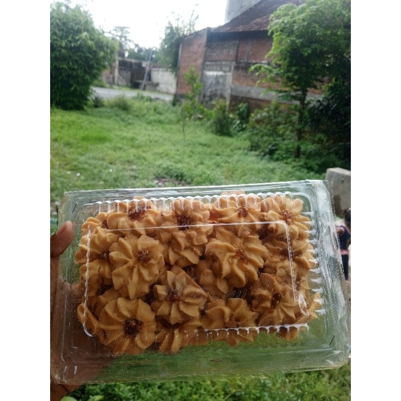 

PO Kue Kering Lebaran Mawar Jadul Toping Nanas 500 gram