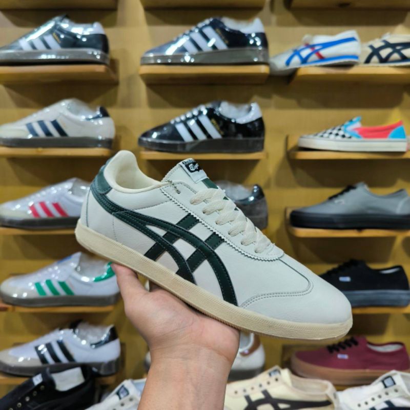 Sepatu Onitsuka Tiger tokuten cream hitam 39-43