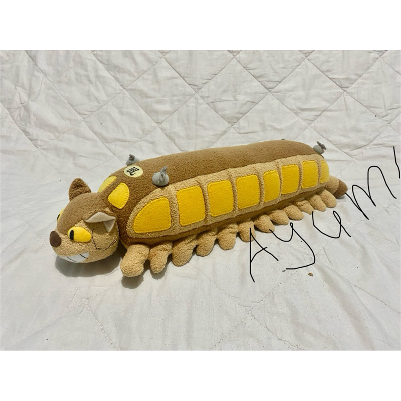 berbagai catbus totoro