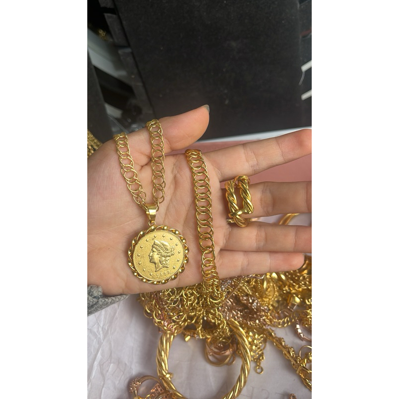 kalung&liontin,gelang lipan,cincin putar jumbo lapis kristal