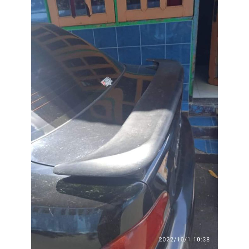 spoiler universal sedan
