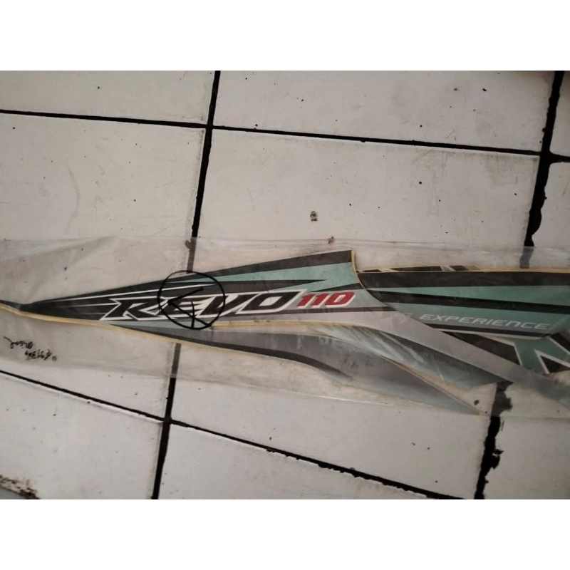 striping Revo DX ijo