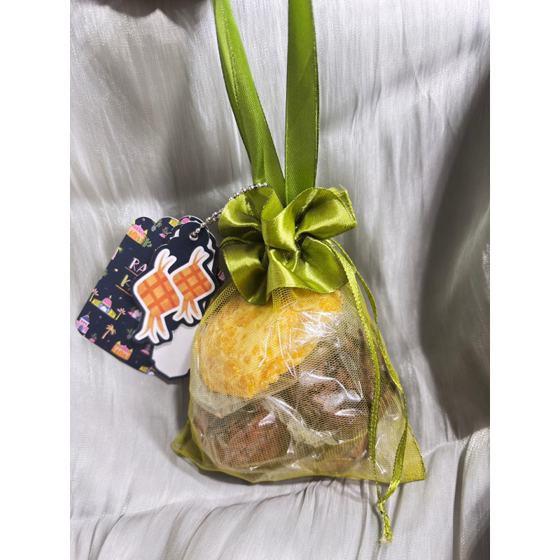 

Hampers Kareem
