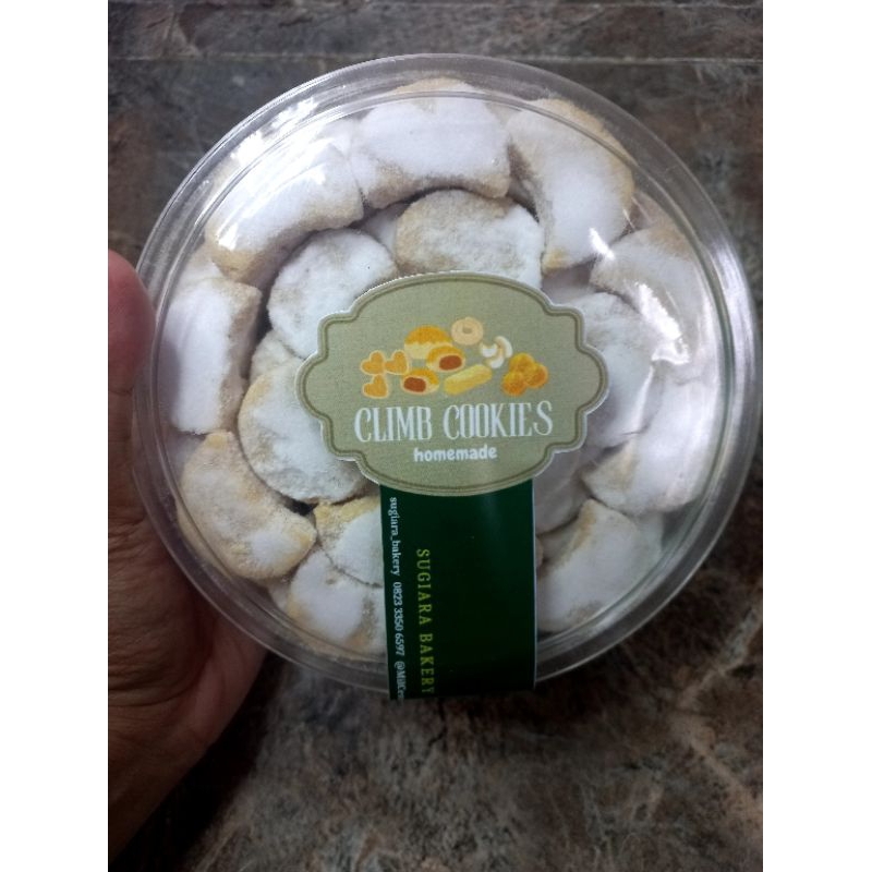 

Kue Salju Kue Kering 2025