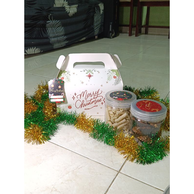 

HAMPERS LEBARAN