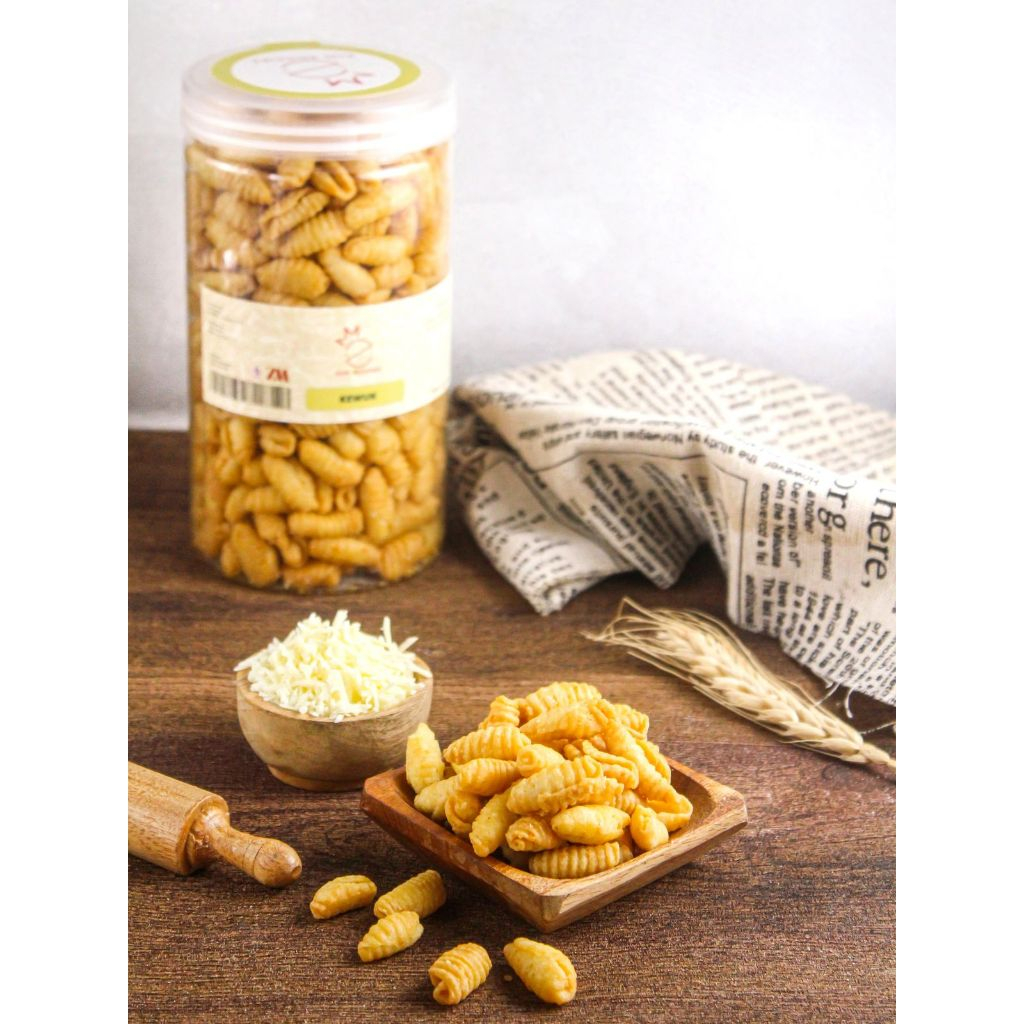 

Kue Kewuk Original dan Keju - ZnM Cookies