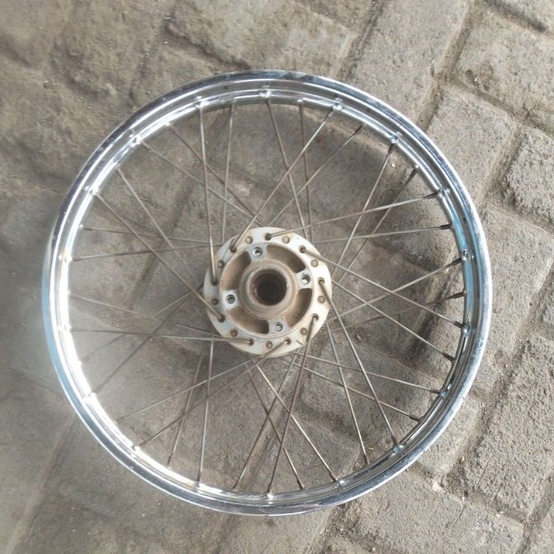 velg depan Supra x 125 /karisma. bekas original