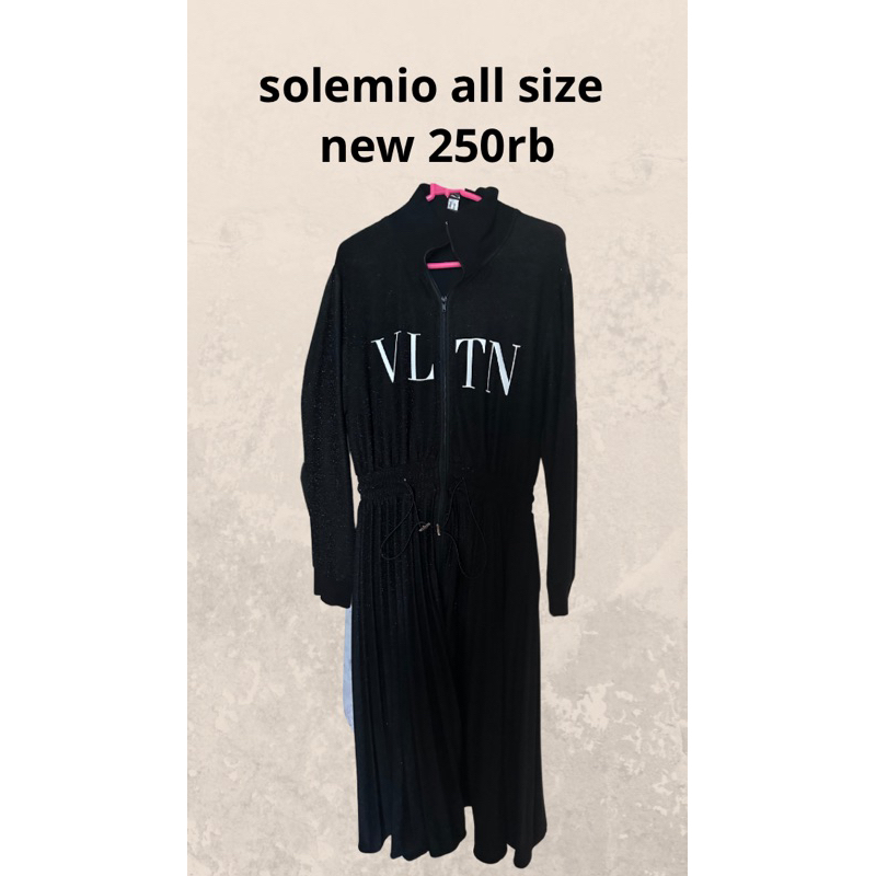 solemio dress