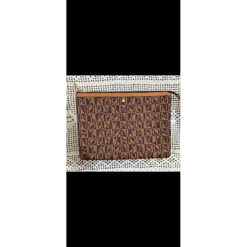 Preloved Clutch Bonia