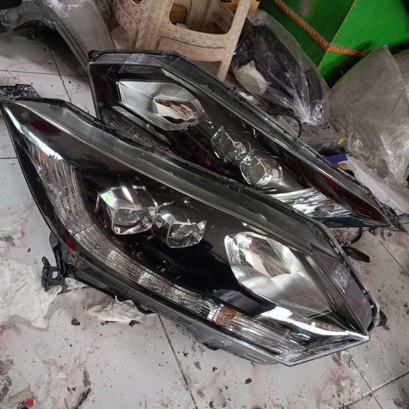 Headlamp lampu depan Honda honda Hrv hrv HRV Prestige 2015 2016 2017 original / orisinil