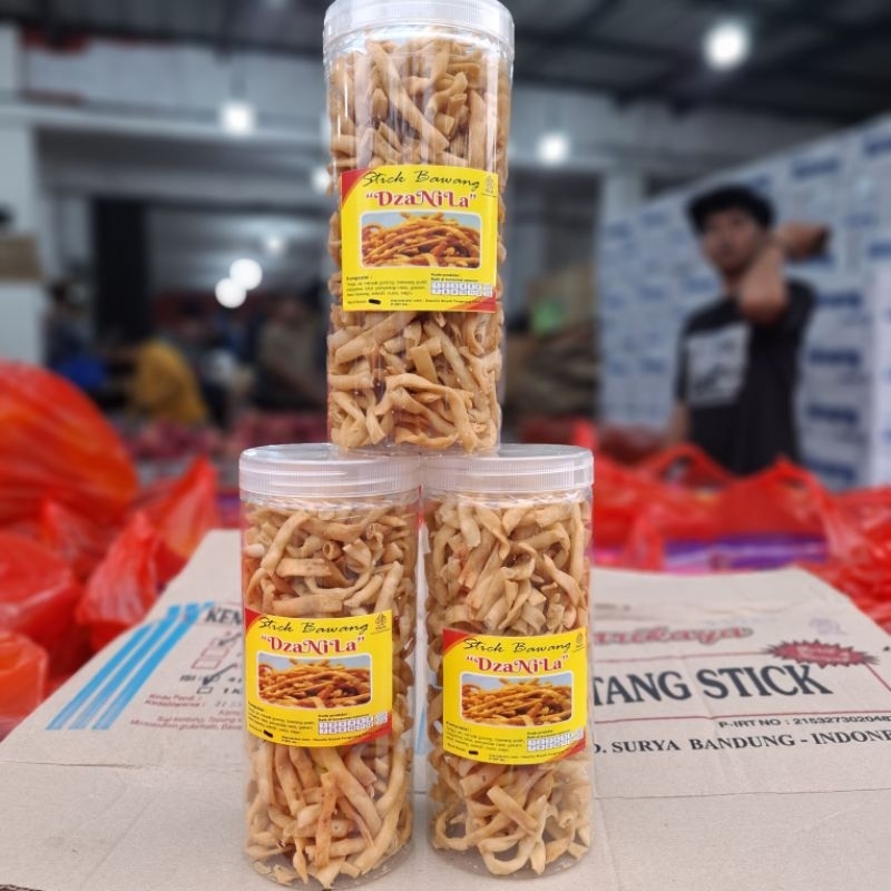 

Stik bawang dzanila kemasan toples