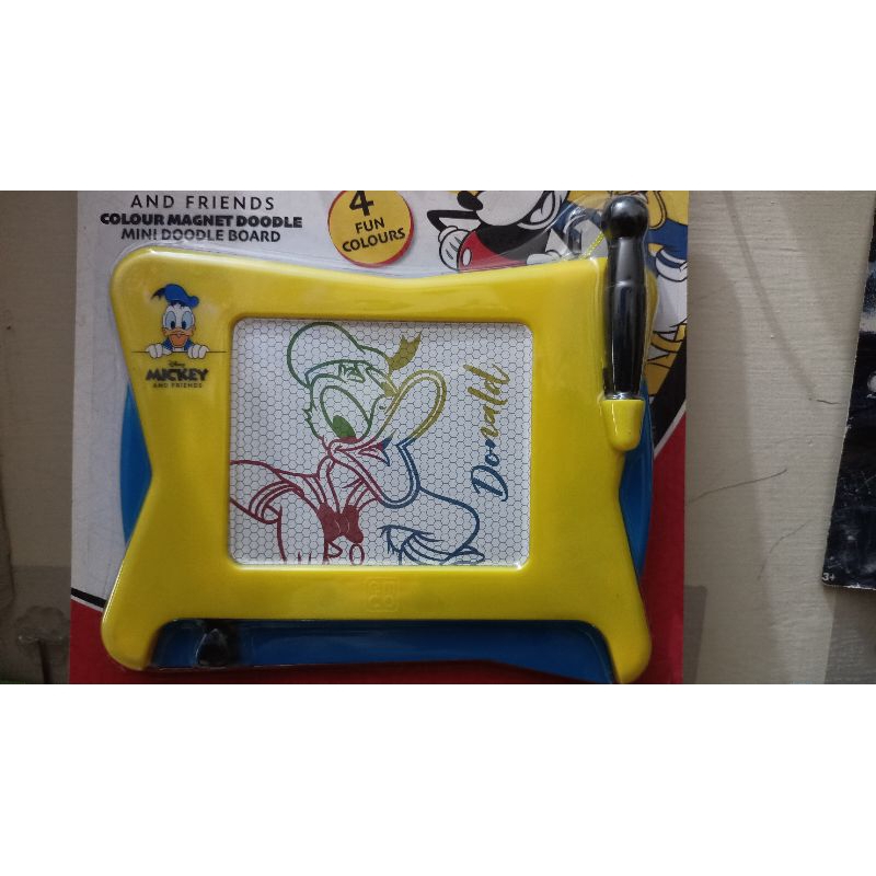 

Color Magnet Doodle mini Doodle board Disnep Mickey and friends