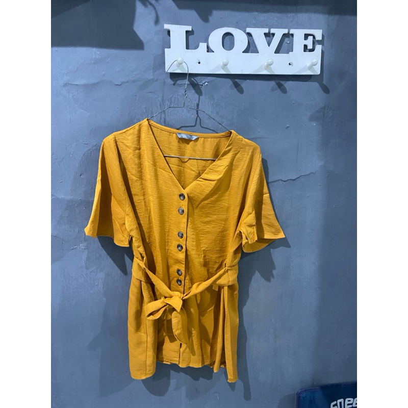 Preloved Blouse ST.yves