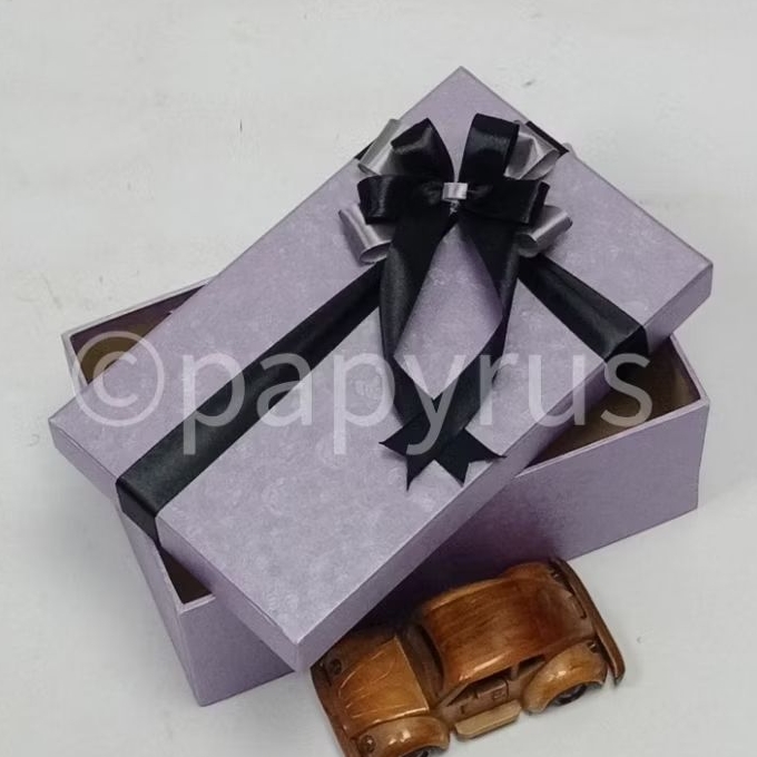 

PAPYRUS 15x25 Tinggi 10cm Kotak Kado Gift Box V3