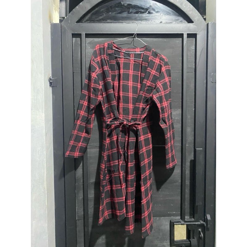 OUTER PANJANG KOTAK KOTAK