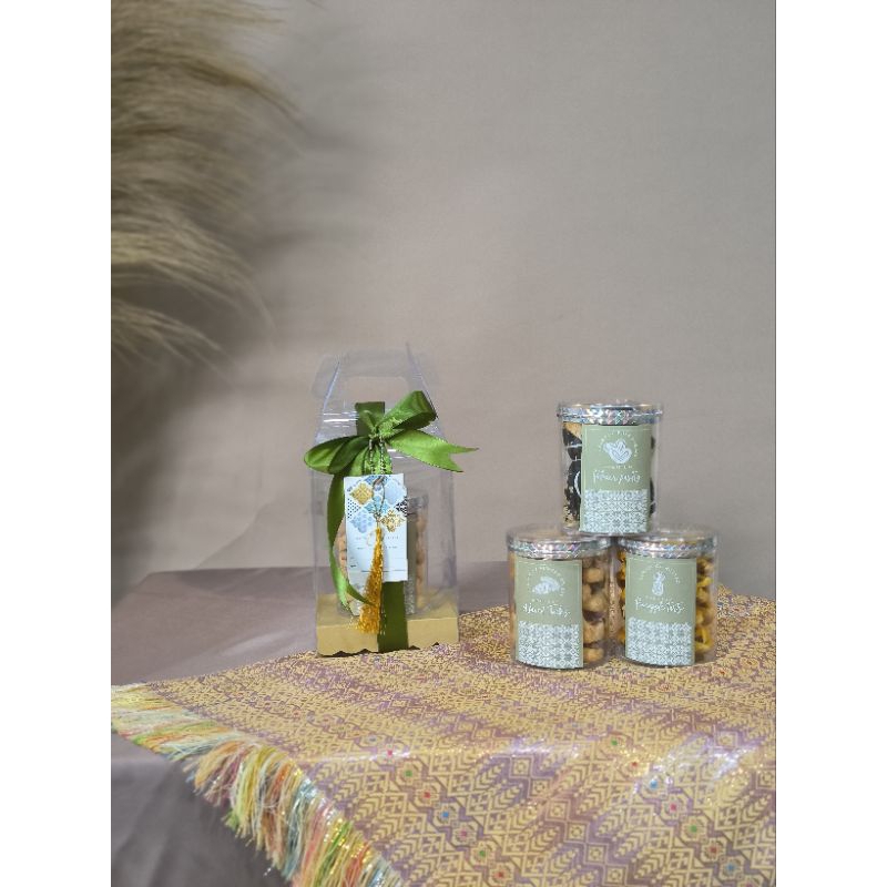 

Raya Hampers Lebaran 2025/ Hampers estetik/ kue kering / nastar / Parsel